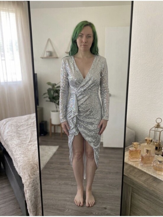Dresses & Skirts - NWT Pretty Darling Silver Sequin Wrap Long Sleeve Maxi Dress White Size 2